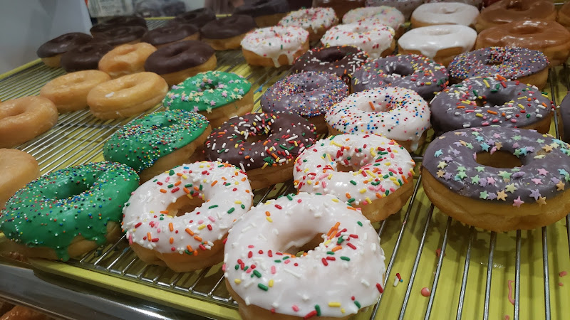 Clear Falls Donuts storefront