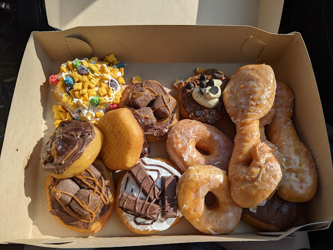 Shamrock Donuts storefront