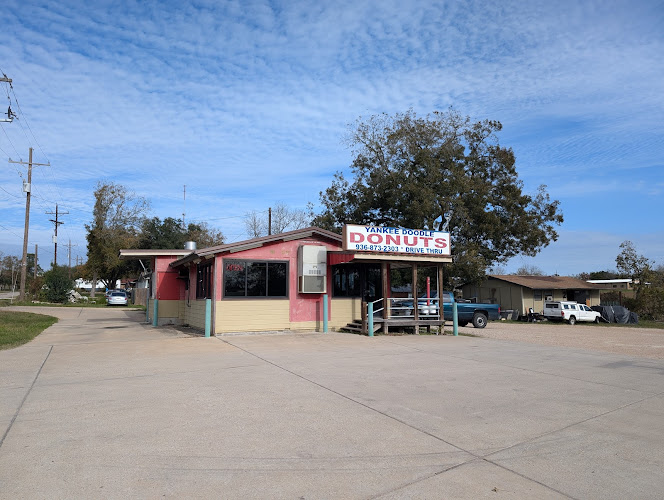 Yankee Doodle Donuts storefront