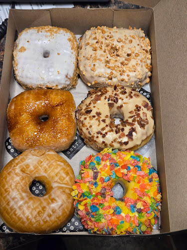 Astro Doughnuts & Fried Chicken storefront