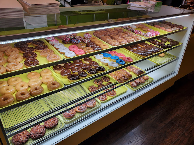 Douglas Donuts storefront