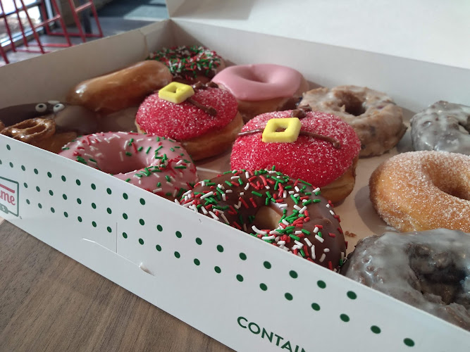 Krispy Kreme storefront
