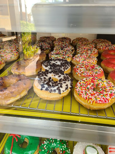 Pk Donuts storefront