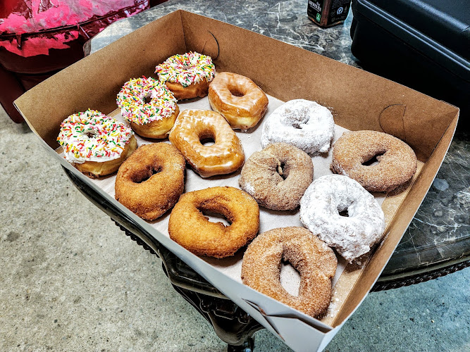 Bear Creek Donuts storefront