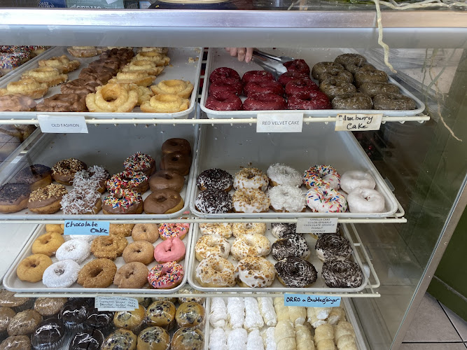 Granny's Donuts & Bakery storefront