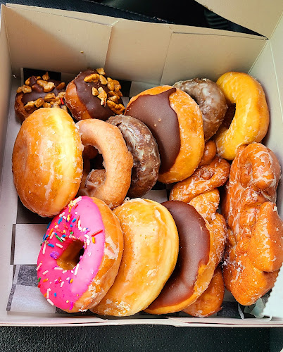 Columbus's Best Donuts storefront