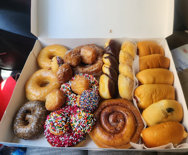 Vail Donuts storefront