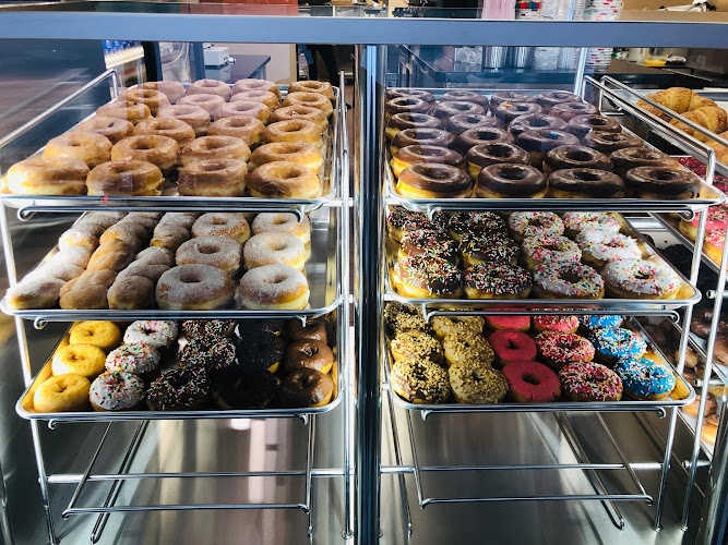 Winstar Donuts storefront