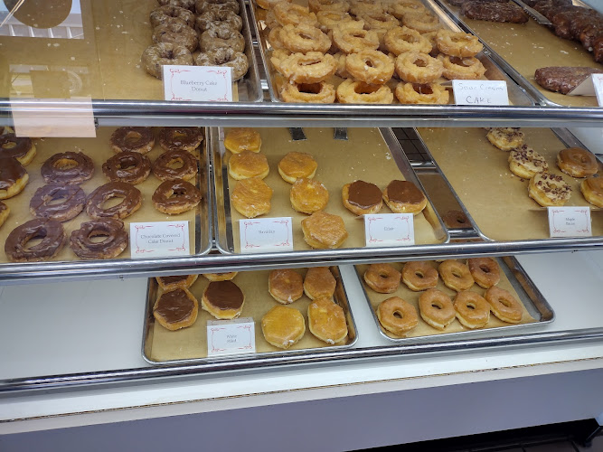 Lickin Good Donuts and Deli storefront