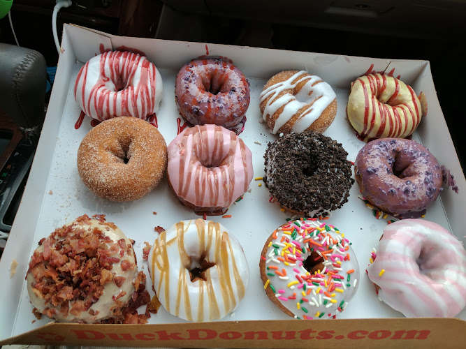 Duck Donuts storefront
