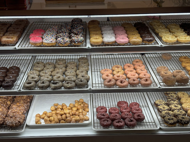 Fresh Donuts no2 storefront