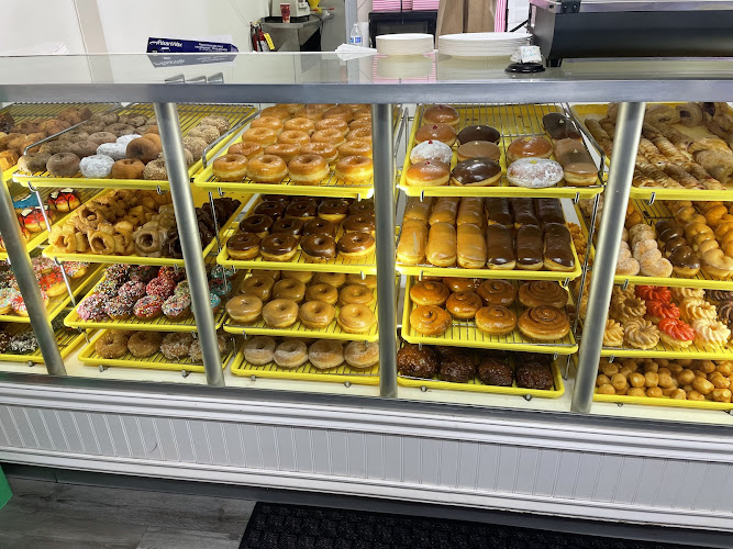 SALIDA DONUTS storefront