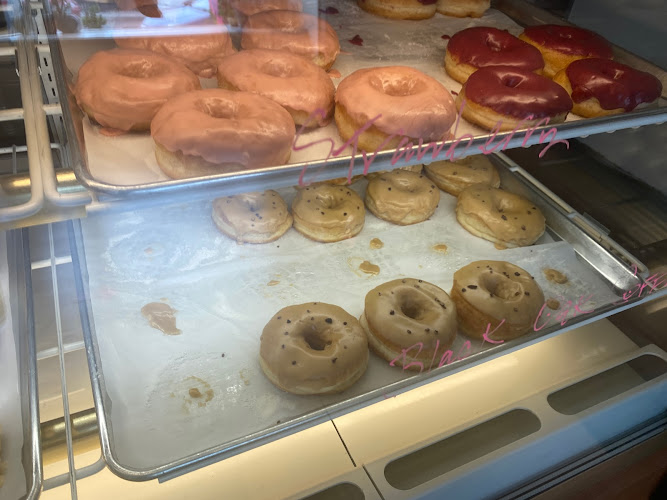 Drop In Donut storefront