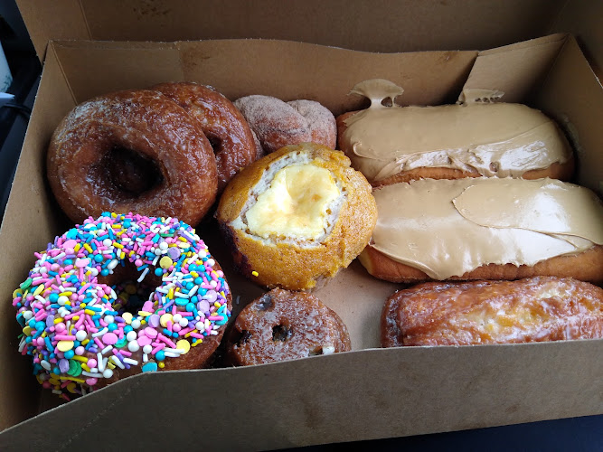 Dylan’s Cottage Bakery & Delicatessen storefront