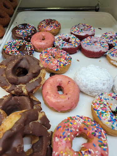 Knapp's Donut Shop storefront