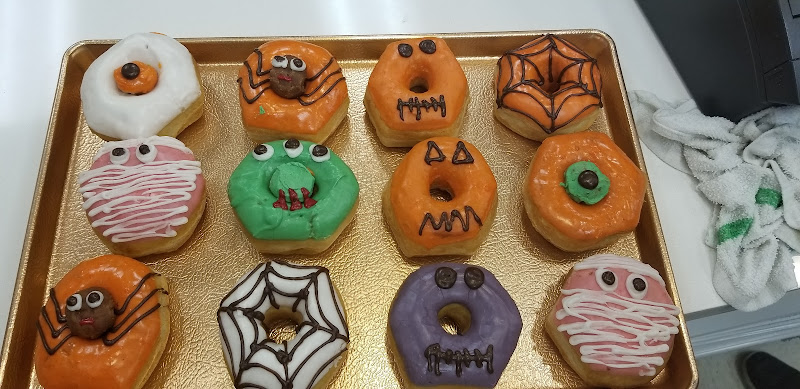 Shipley Do-Nuts storefront