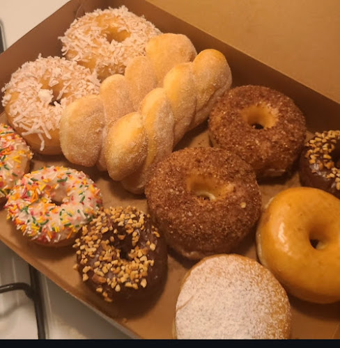 Mother Made Donuts storefront