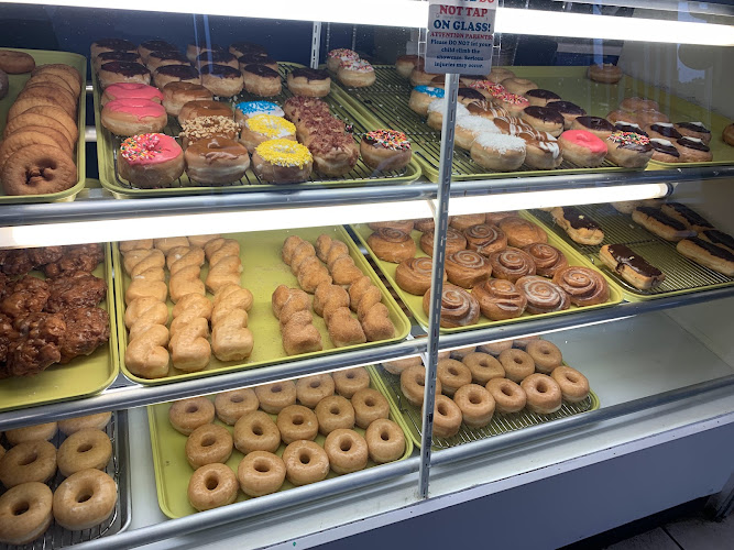 Daylight Donuts - Pell City, AL storefront