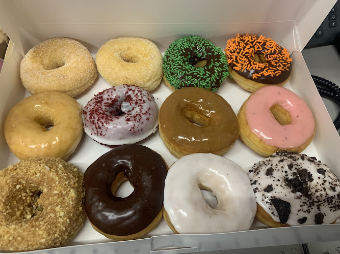 Daily Made Donuts storefront