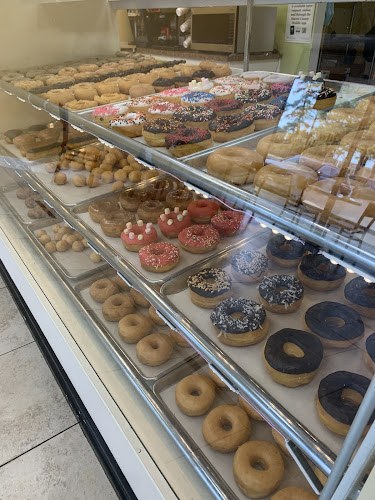 Icy Donuts storefront