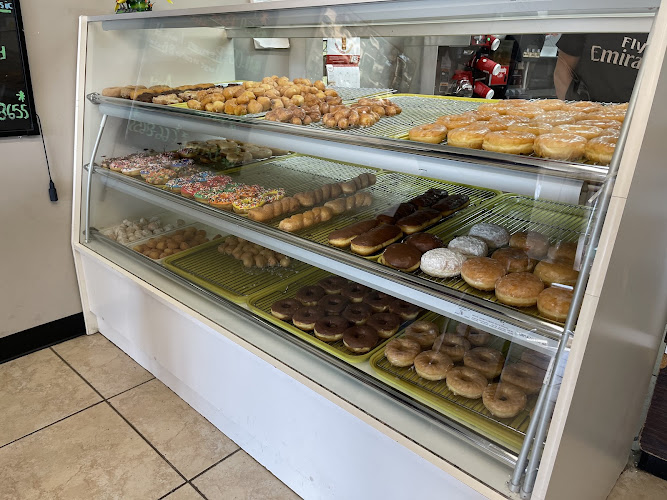 Donut Time storefront