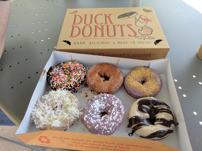 Duck Donuts storefront