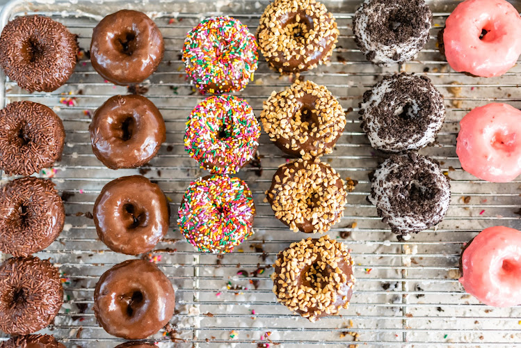 Daylight Donuts of Dacono/Amazin Glaze 2 storefront