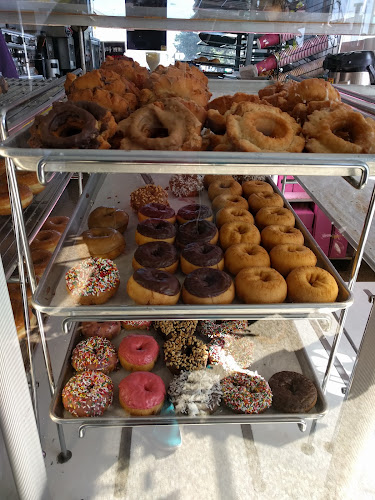 Donut Mill storefront