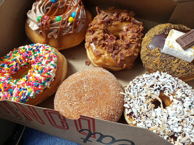 Donut Crazy Shelton storefront