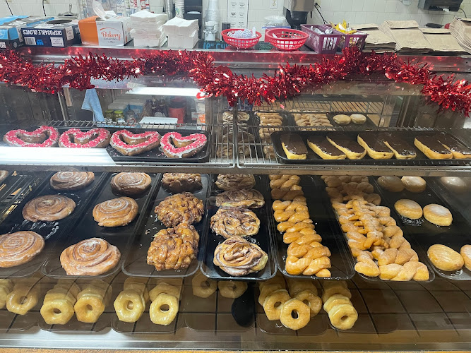 ALG Donuts storefront