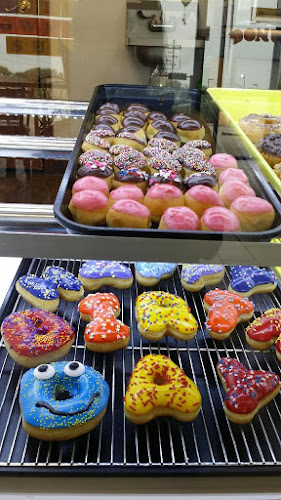 AJ Donuts. storefront