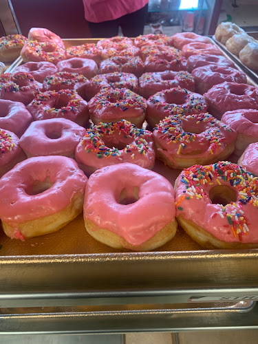 Shipley Do-Nuts storefront