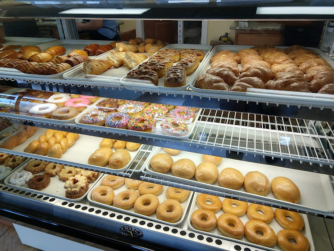 Hole In One Donuts storefront