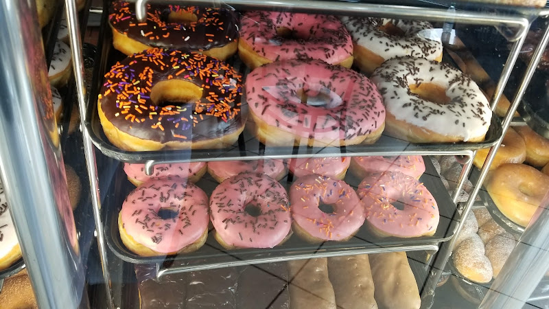 Winchell's Donut House storefront