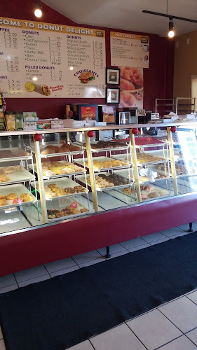 Donut Delight storefront