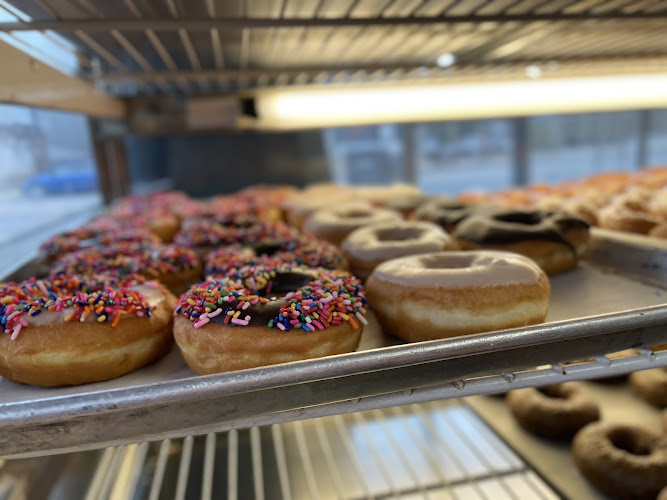 Fresh Donuts storefront