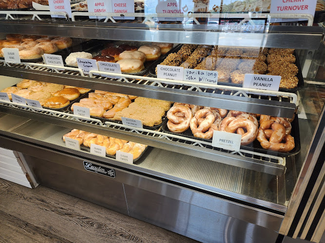 Fenton Olde Towne Donuts storefront