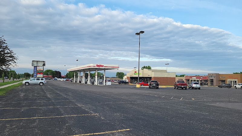 Hy-Vee Fast & Fresh storefront