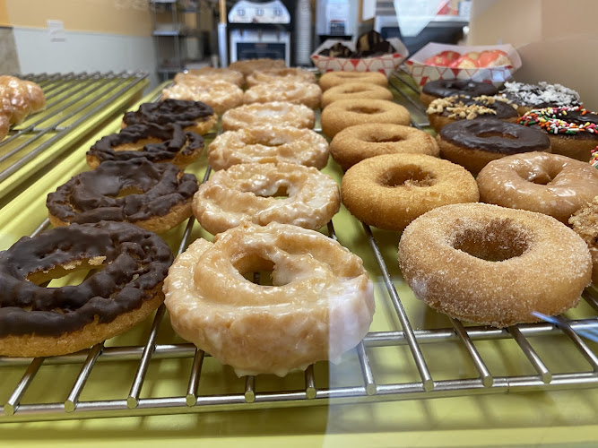 Fresh Donuts - FM 967 storefront