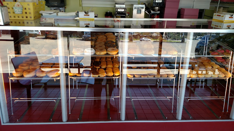 Wow Donuts storefront