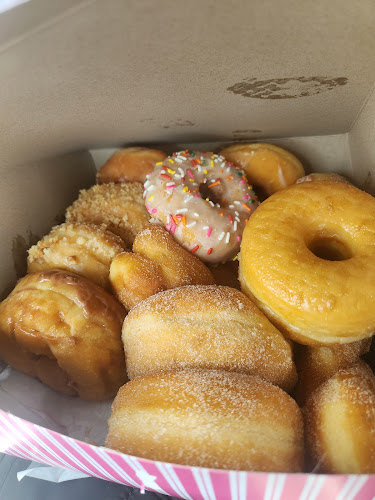 Peter Piper Donuts storefront
