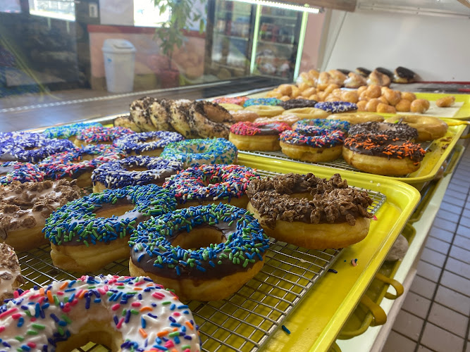 RI Homemade Donut storefront