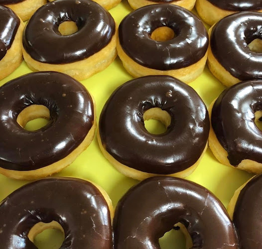 Pam's Donuts & Ice Cream (Hemet) storefront