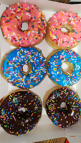 Crispy Donuts II storefront