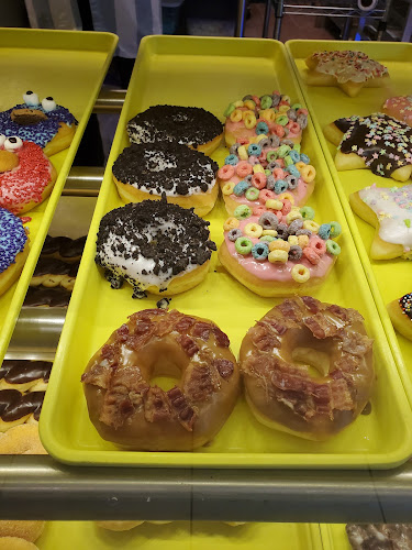 Donut Joy storefront