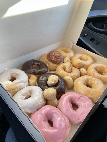 Honey Donuts storefront