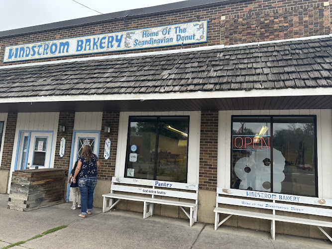 Lindström Bakery storefront