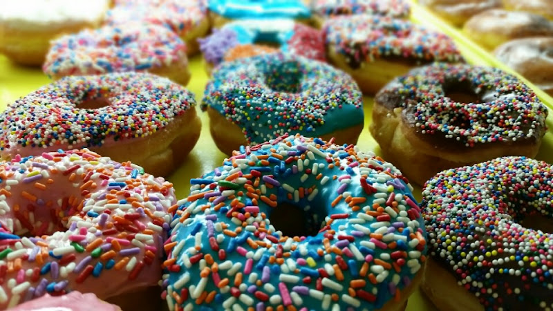 Holey Donuts storefront