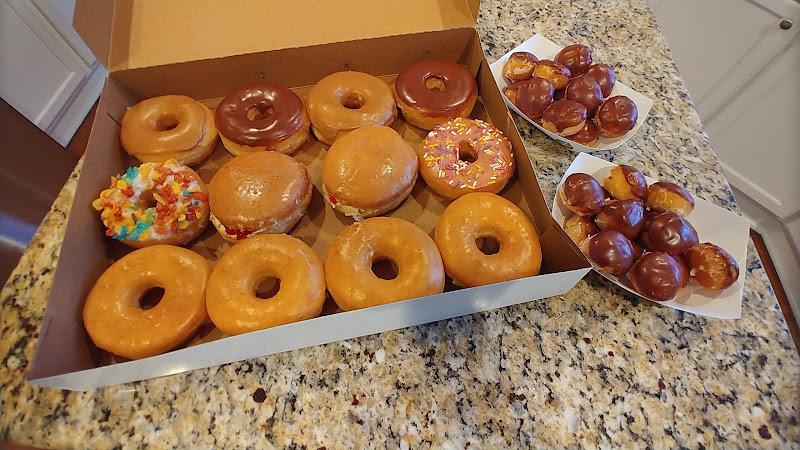 Master Donuts of London storefront