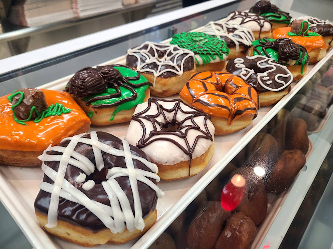 Shipley Do-Nuts storefront